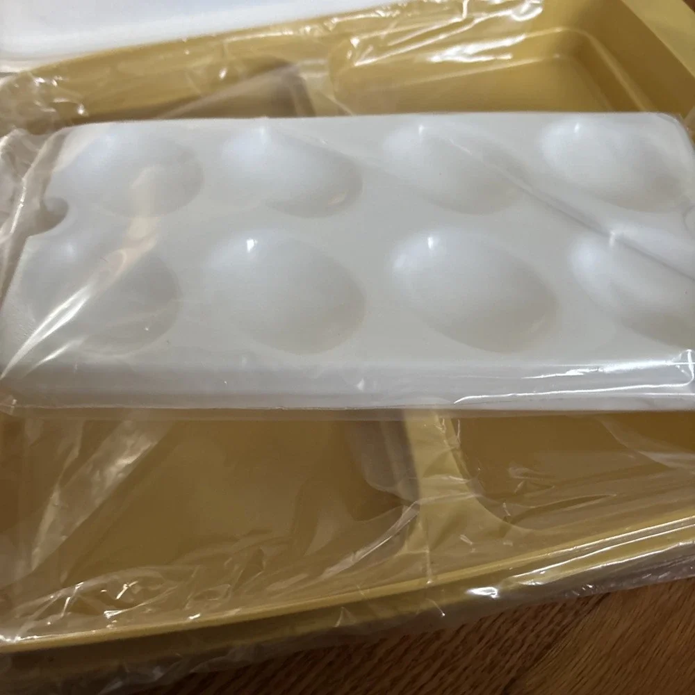 Vintage Tupperware Deviled Egg Carrier Holder Harvest Gold -‎ Trays Are Sealed